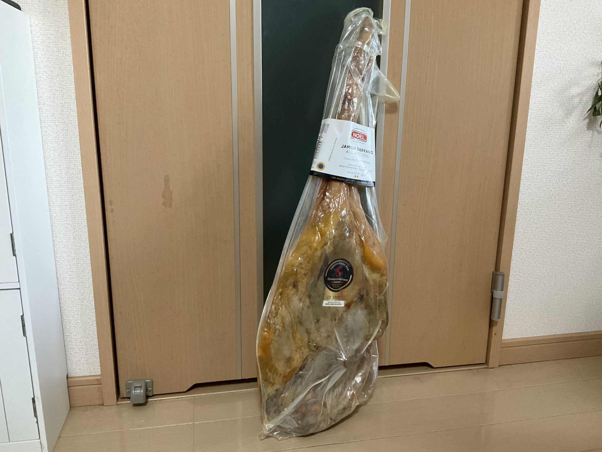 コストコ生ハム原木購入!保存・食べ方・臭い・カビ・価格は? | 30代主婦生き方変えてみた